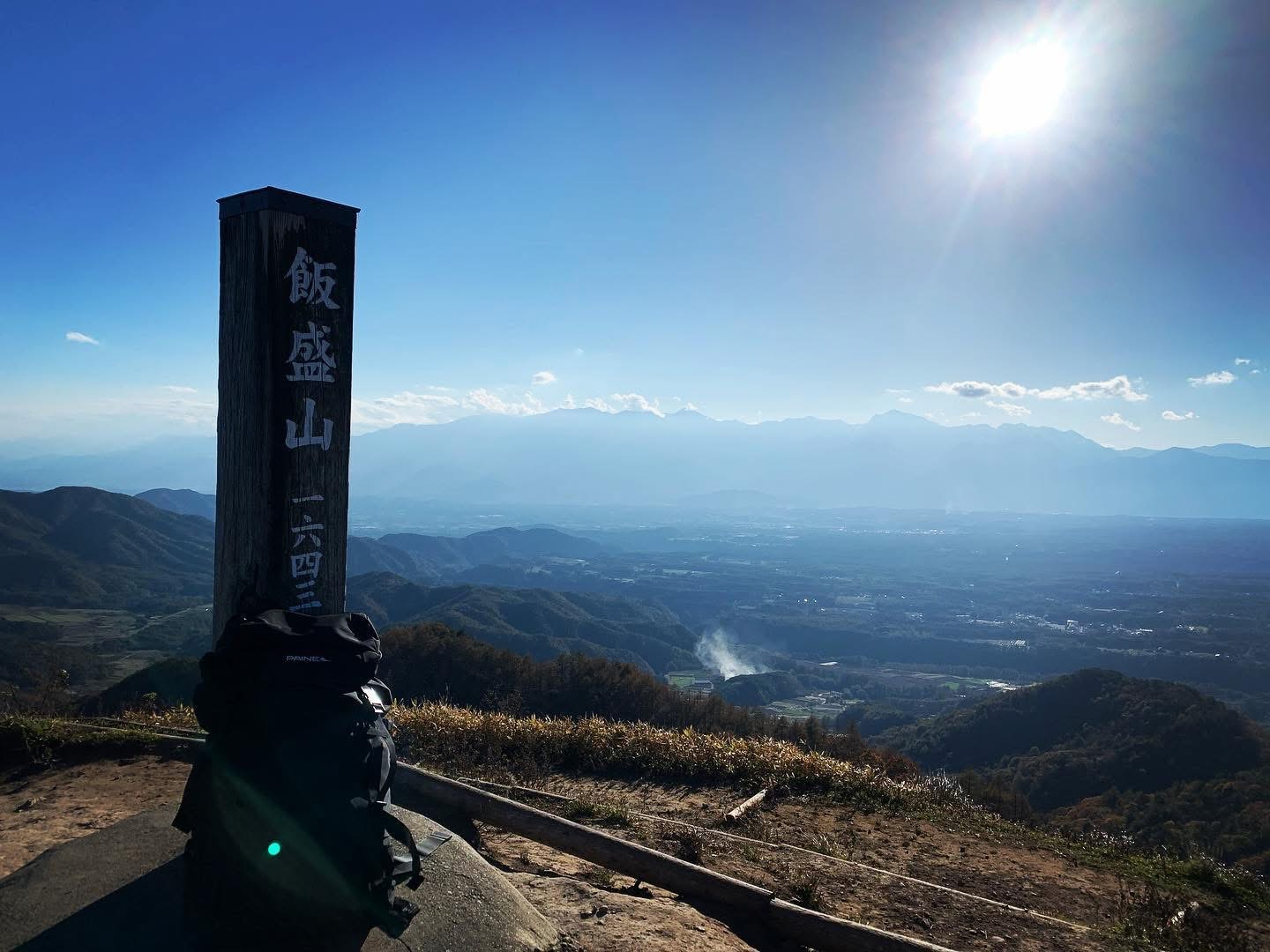 八ヶ岳連峰を望む飯盛山